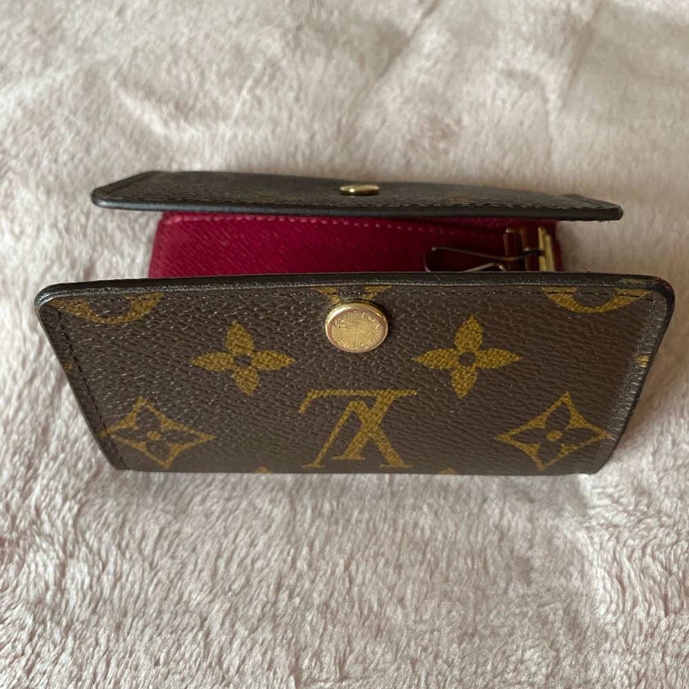 ✨LOUIS VUITTON✨ ~ AUTHENTIC ~ MONOGRAM MULTICLE 6 KEY HOLDER ~ FUCHSIA - Picture 7 of 10
